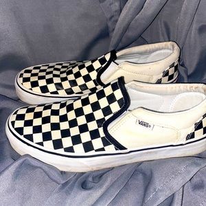 black and white slip on checkered vans 🏁👟